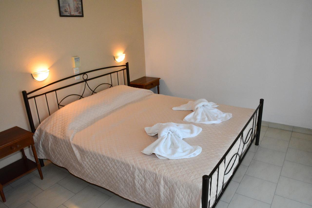 Voula Apartments Agia Marina (Aegina) Exterior foto