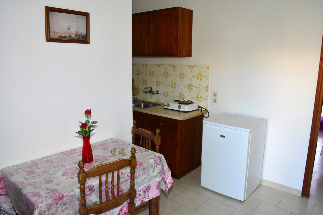Voula Apartments Agia Marina (Aegina) Exterior foto